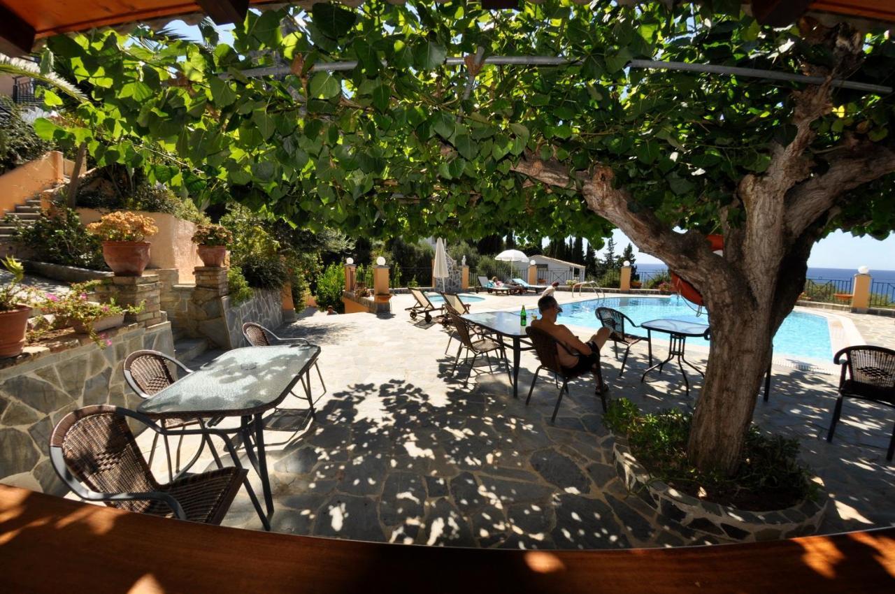 Dina's Paradise Agios Gordios  Bagian luar foto